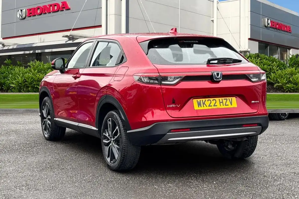 2022-honda-hr-v-15-i-mmd-elegance-big-1