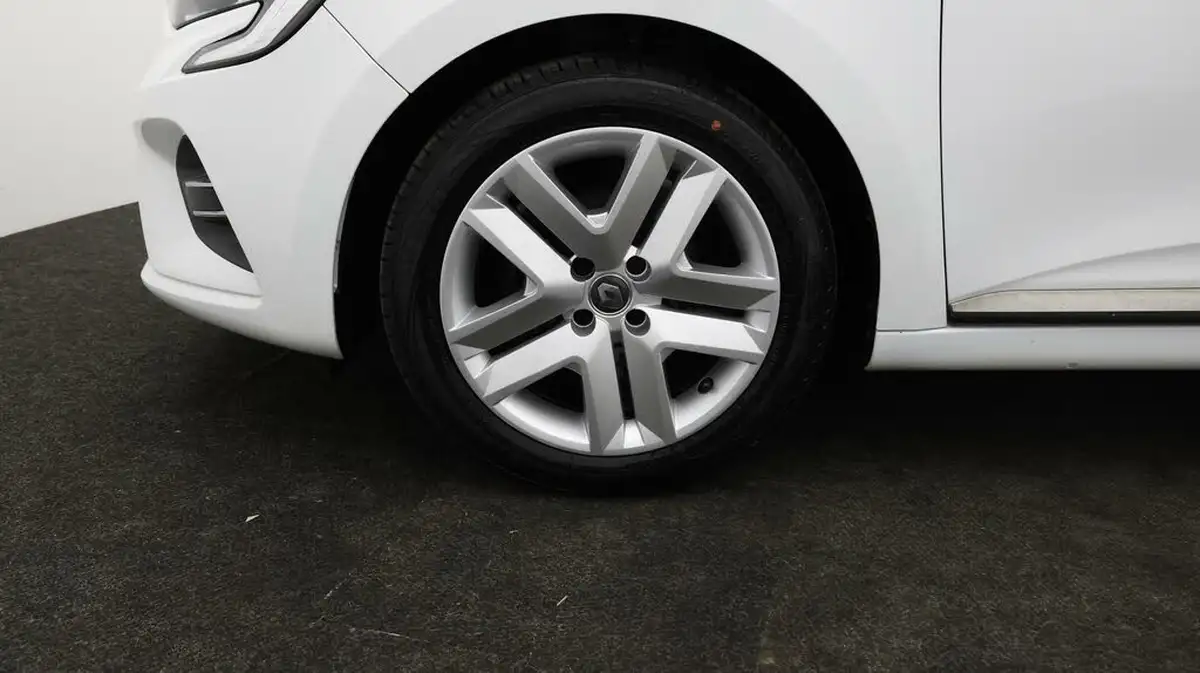 2021-renault-clio-10-sce-play-75bhp-big-18
