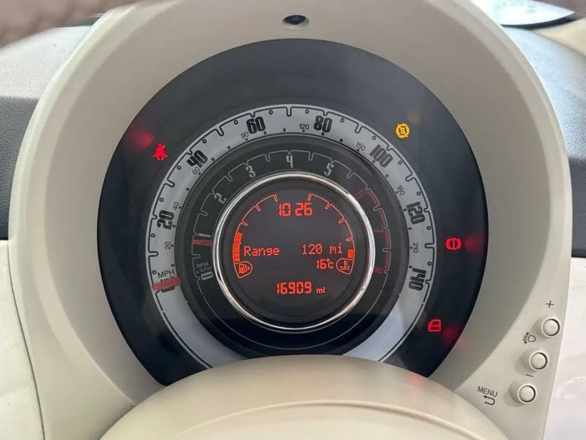 2016-fiat-500-12-lounge-big-16