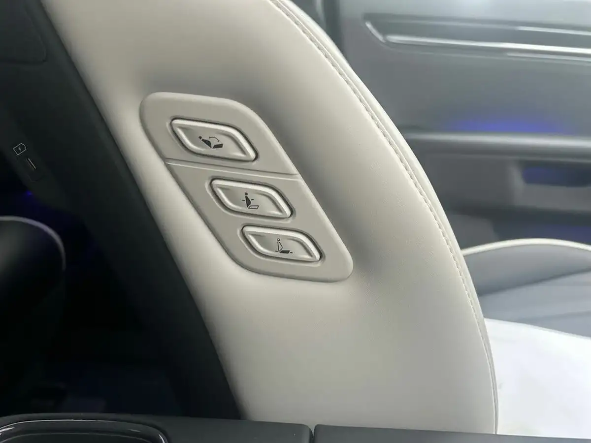 2024-kia-ev9-e-gt-line-s-7-big-40