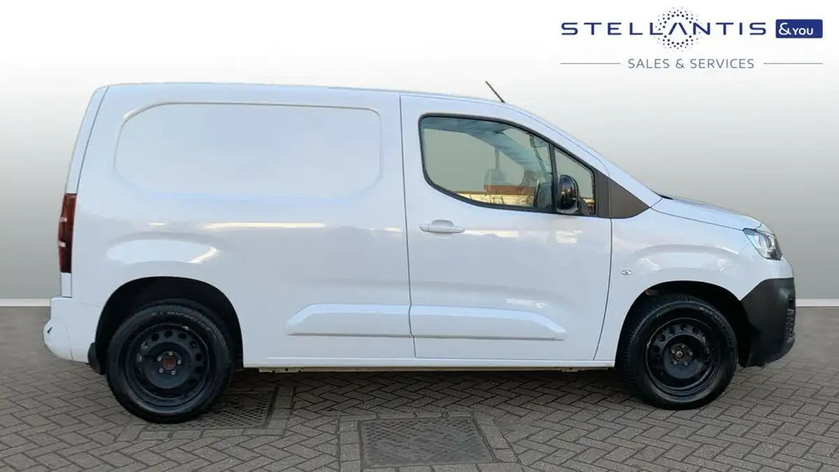 2024-citroen-berlingo-15-bluehdi-1000-driver-edition-130pseu6d-eat8-big-1