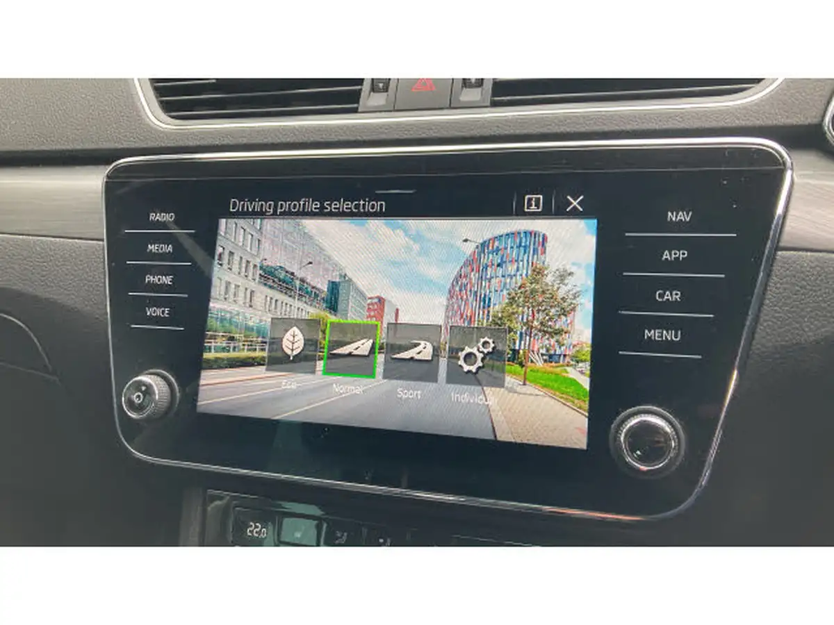 2023-skoda-superb-20tdi-se-l-200ps-estate-dsg-big-25