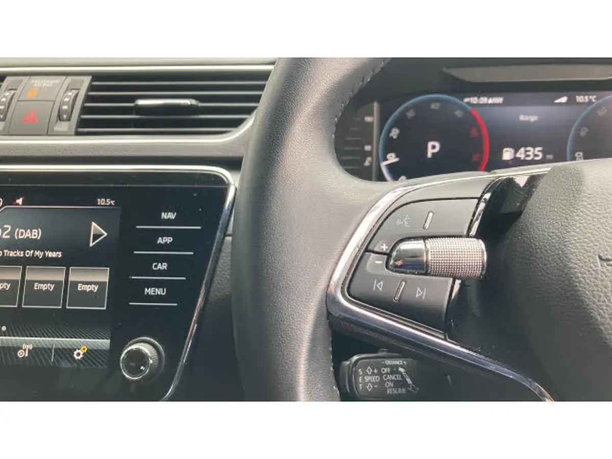 2023-skoda-superb-20tdi-se-l-200ps-estate-dsg-big-21