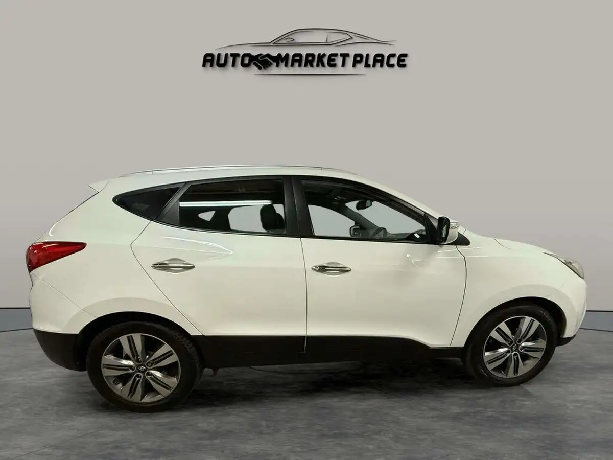 2015-hyundai-ix35-20td-premium-panorama-auto-big-6