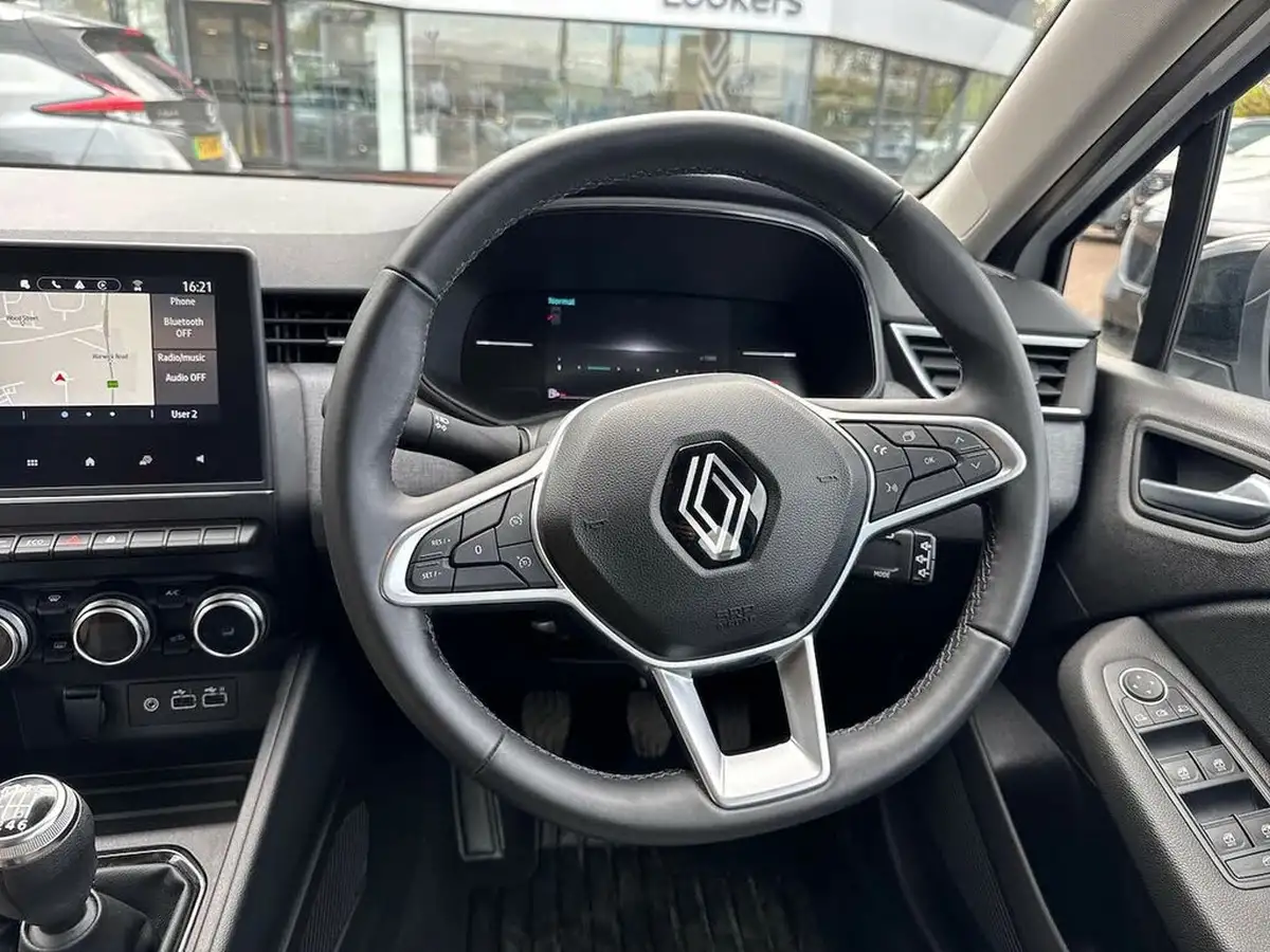 2024-renault-clio-10-tce-evolution-big-9