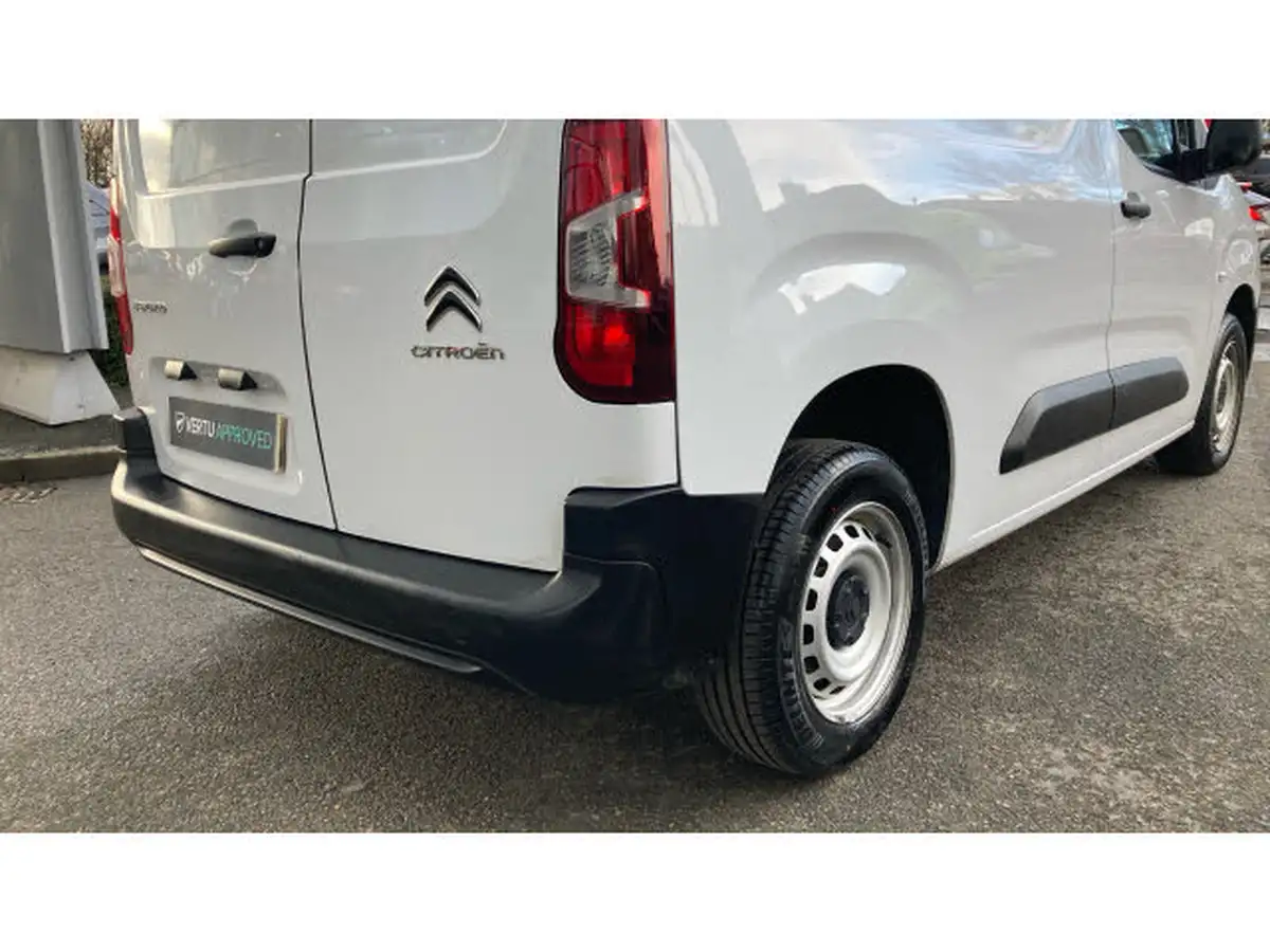 2023-citroen-berlingo-15-bluehdi-650-enterprise-edition-big-23