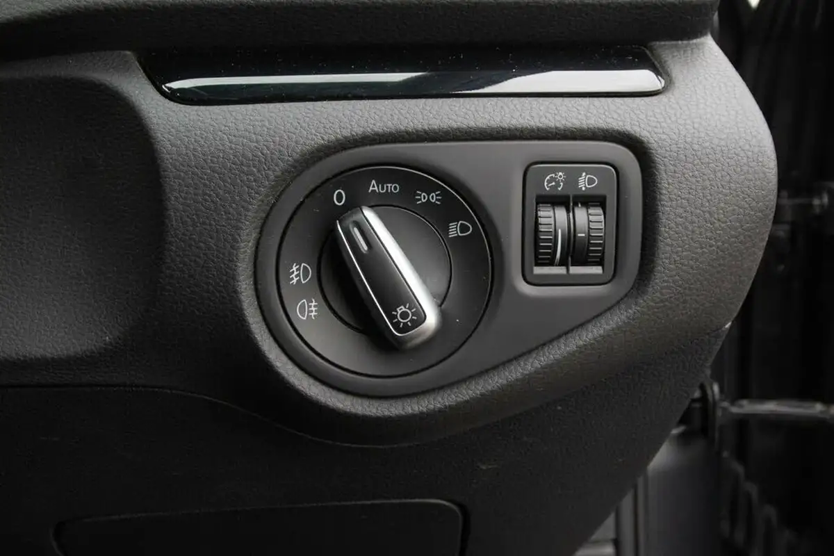 2020-volkswagen-sharan-20tdi-sel-150ps-dsg-big-15