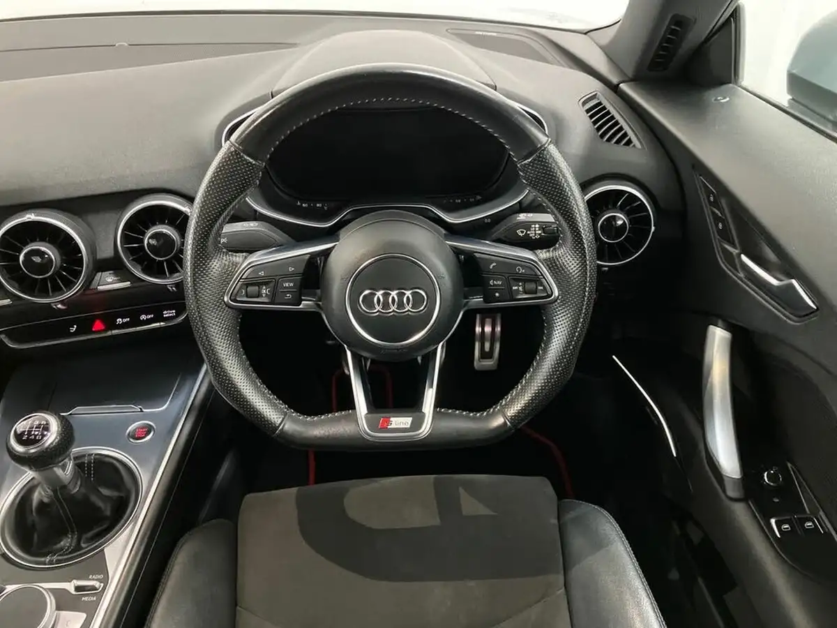 2016-audi-tt-coupe-20-tdi-s-line-big-14