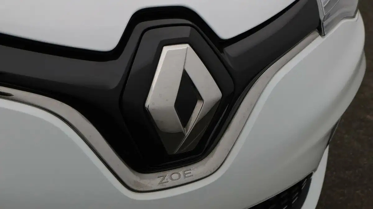 2022-renault-zoe-e-gt-line-big-22