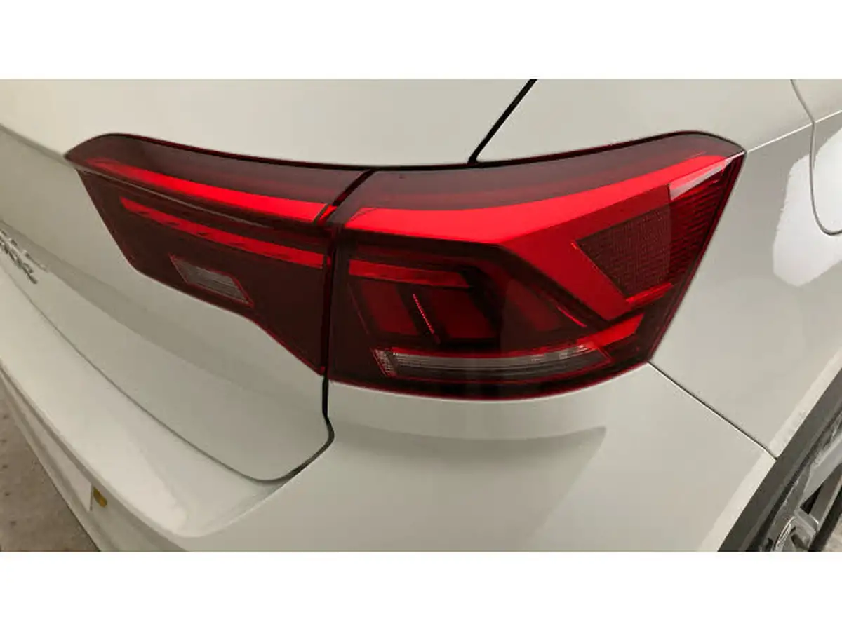 2024-volkswagen-t-roc-15-tsi-r-line-hatchback-5d-dsg-big-41