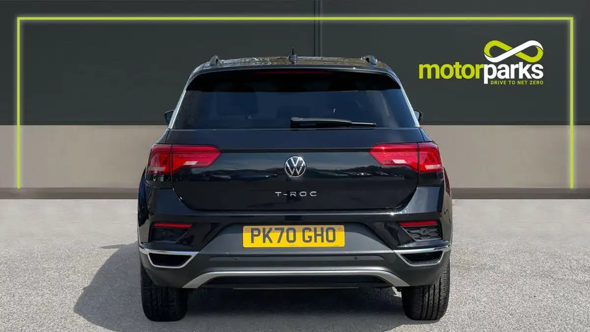 2020-volkswagen-t-roc-15-tsi-se-big-3