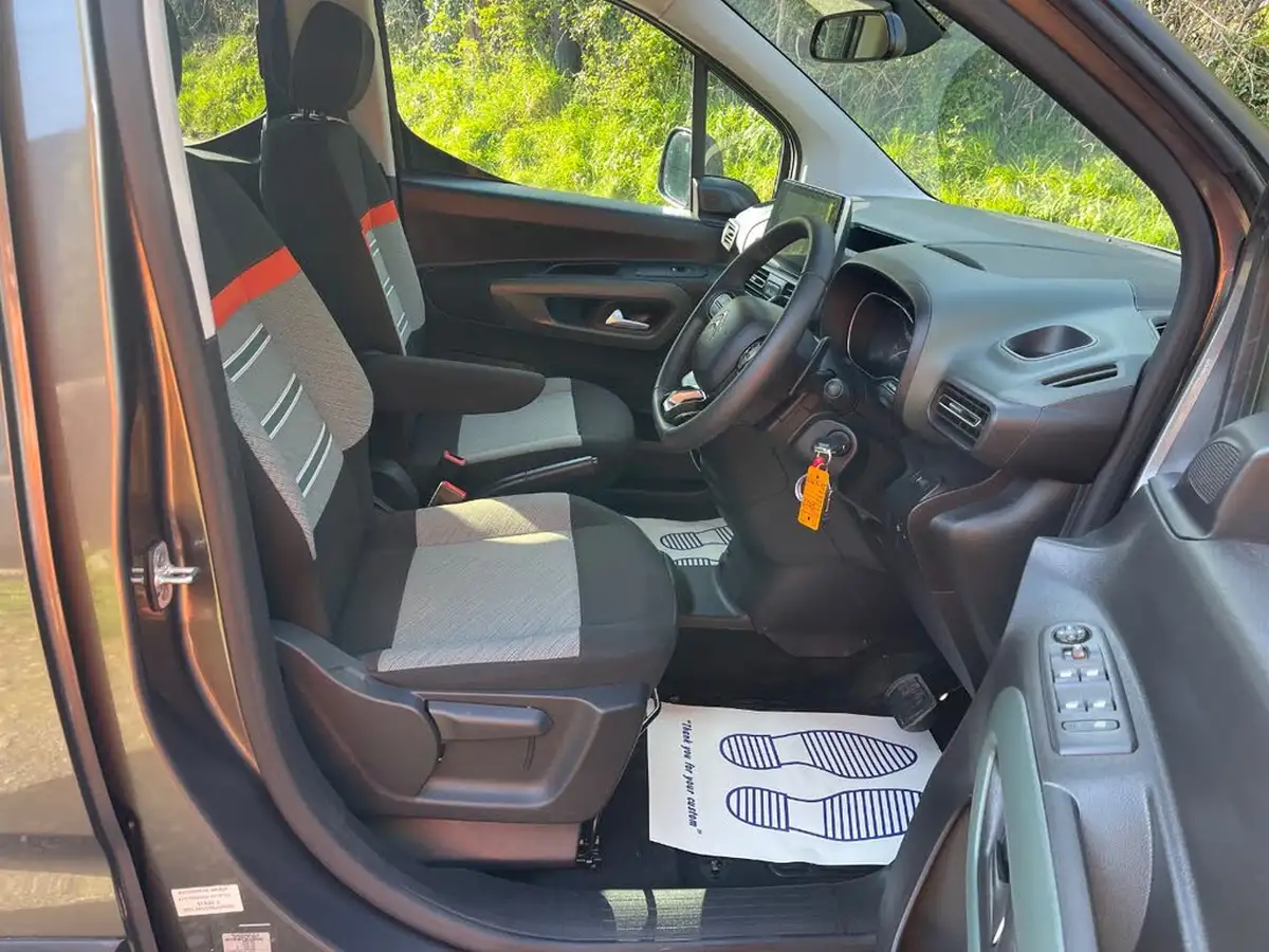 2022-citroen-berlingo-12-puretech-flair-xtr-m-size-big-15