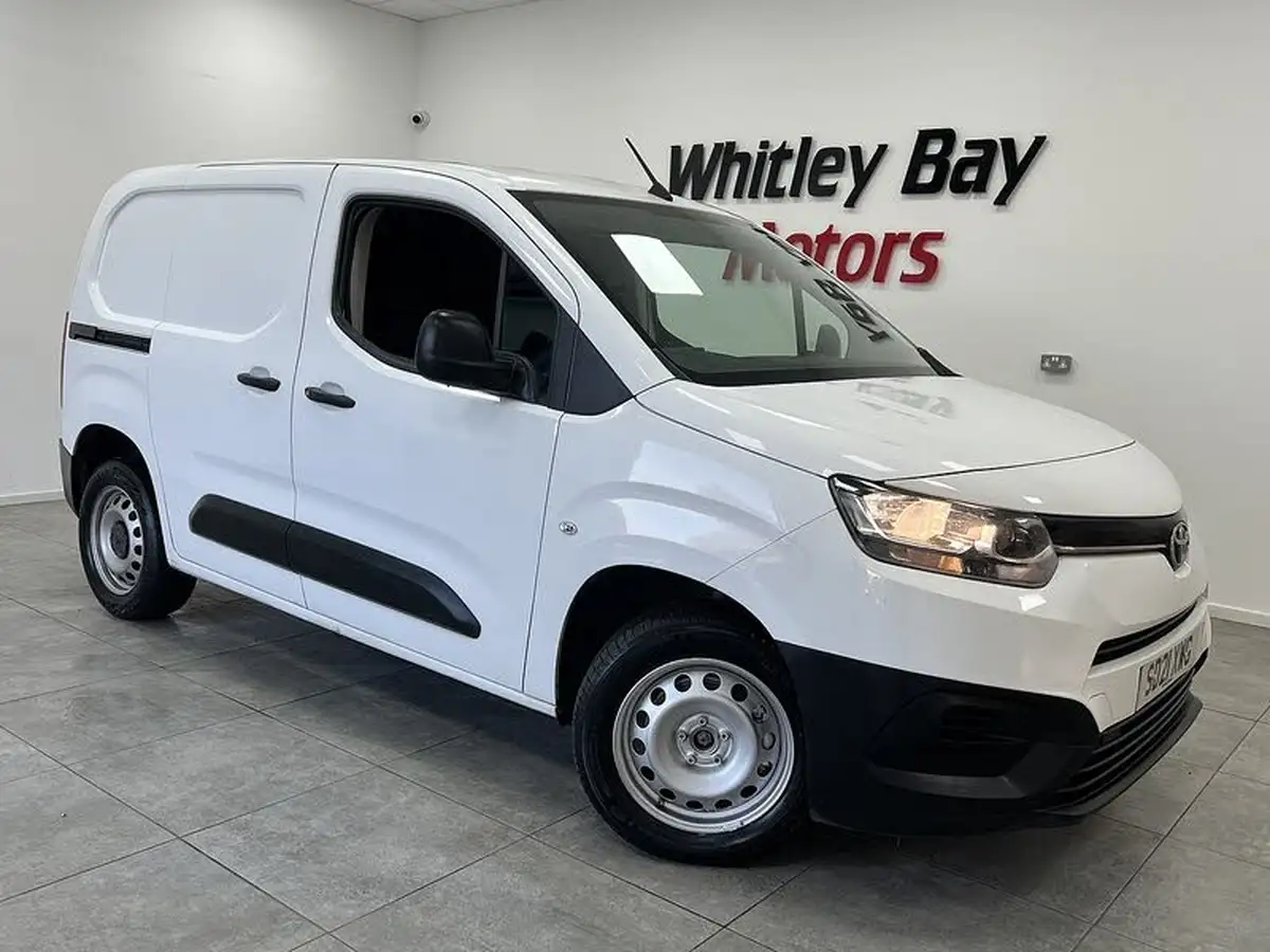 2021-toyota-proace-city-15d-active-100hpeu6dt-e-big-0