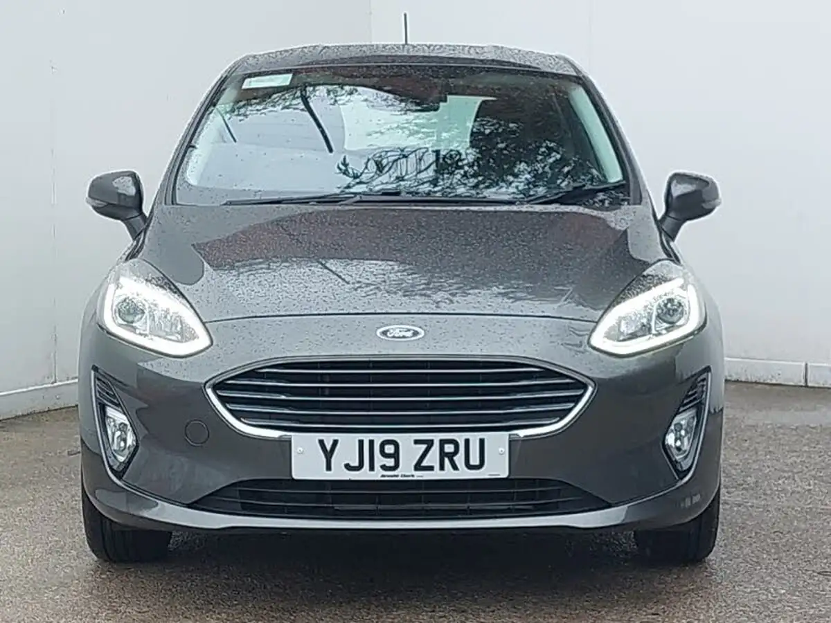 2019-ford-fiesta-11-ti-vct-zetec-3d-big-11