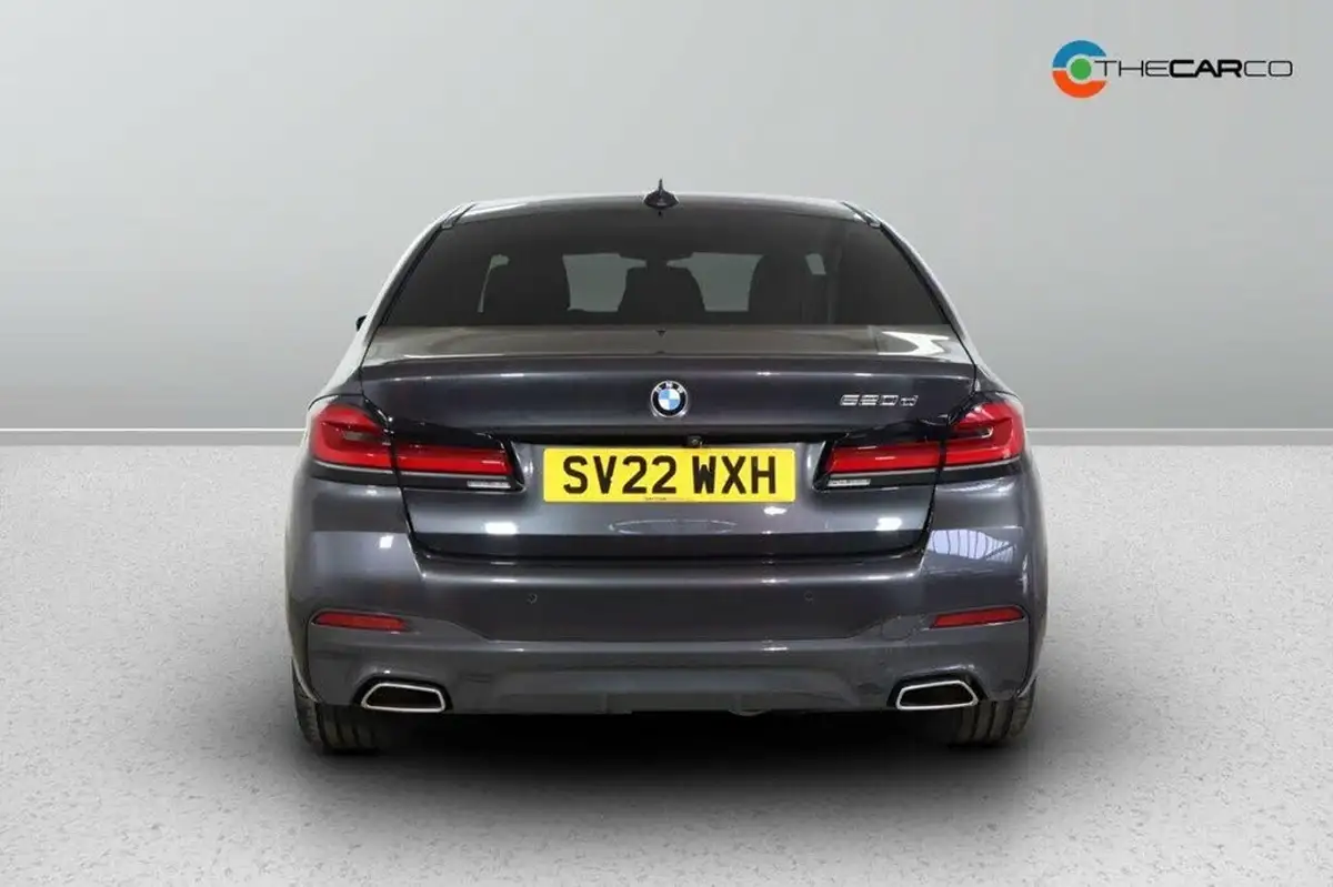 2022-bmw-5-series-20td-520d-m-sport-mht-saloon-4d-big-4