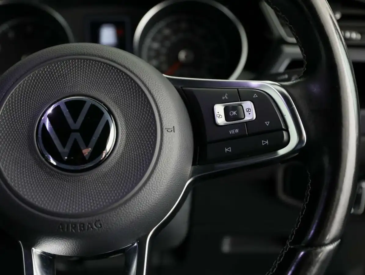 2020-volkswagen-touran-15-tsi-r-line-dsg-big-42
