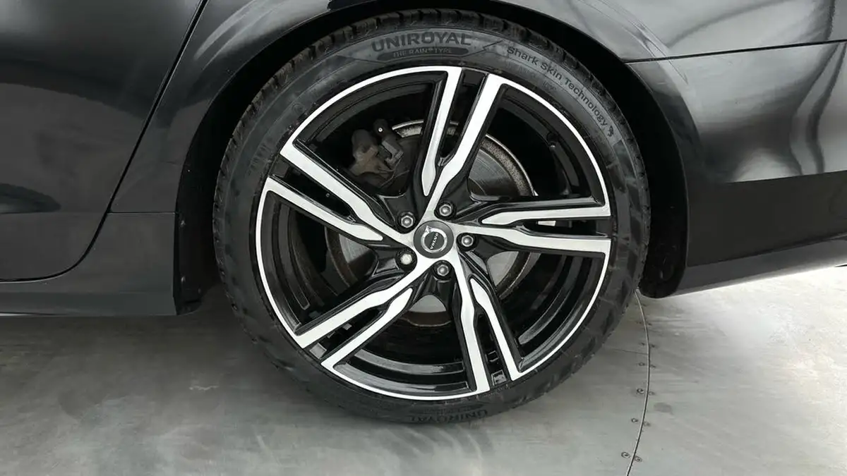 2018-volvo-v90-20-t4-r-design-pro-big-17