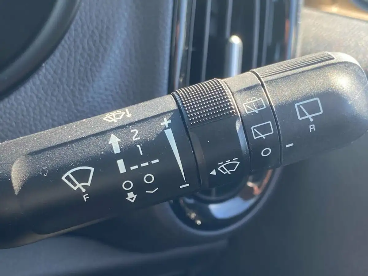 2020-kia-picanto-10-2-auto-seq-big-36