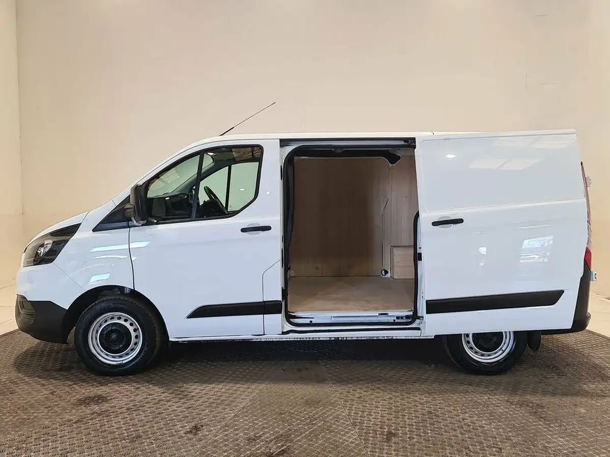 2023-ford-transit-custom-20tdci-300-l1h1-leader-105pseu6dt-panel-van-1997cc-big-4