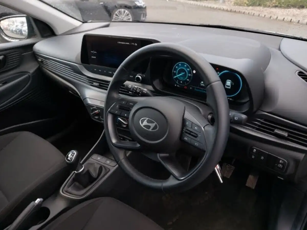 2024-hyundai-i20-10-t-gdi-advance-big-9