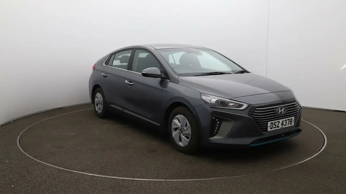 2019-hyundai-ioniq-16-gdi-premium-hybrid-big-35