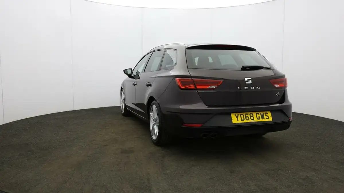 2019-seat-leon-20-tsi-fr-estate-big-25