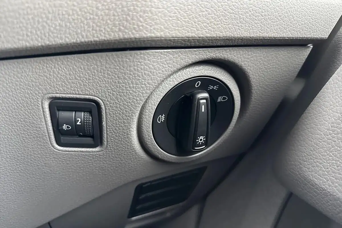 2024-volkswagen-crafter-big-48