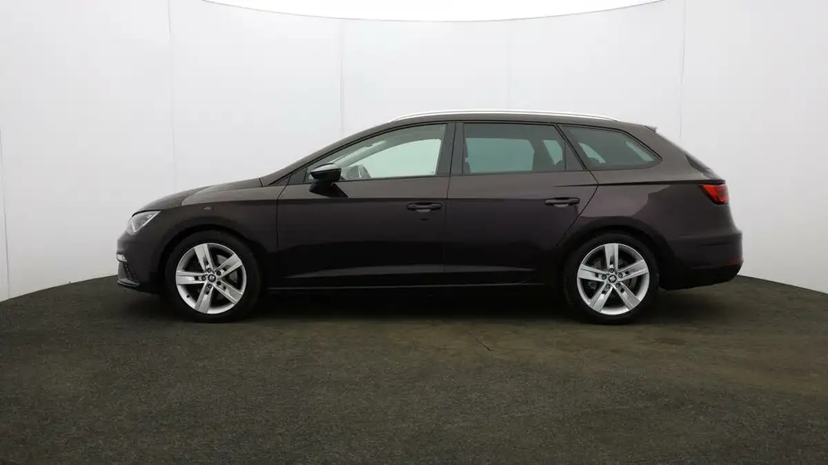 2019-seat-leon-20-tsi-fr-estate-big-3