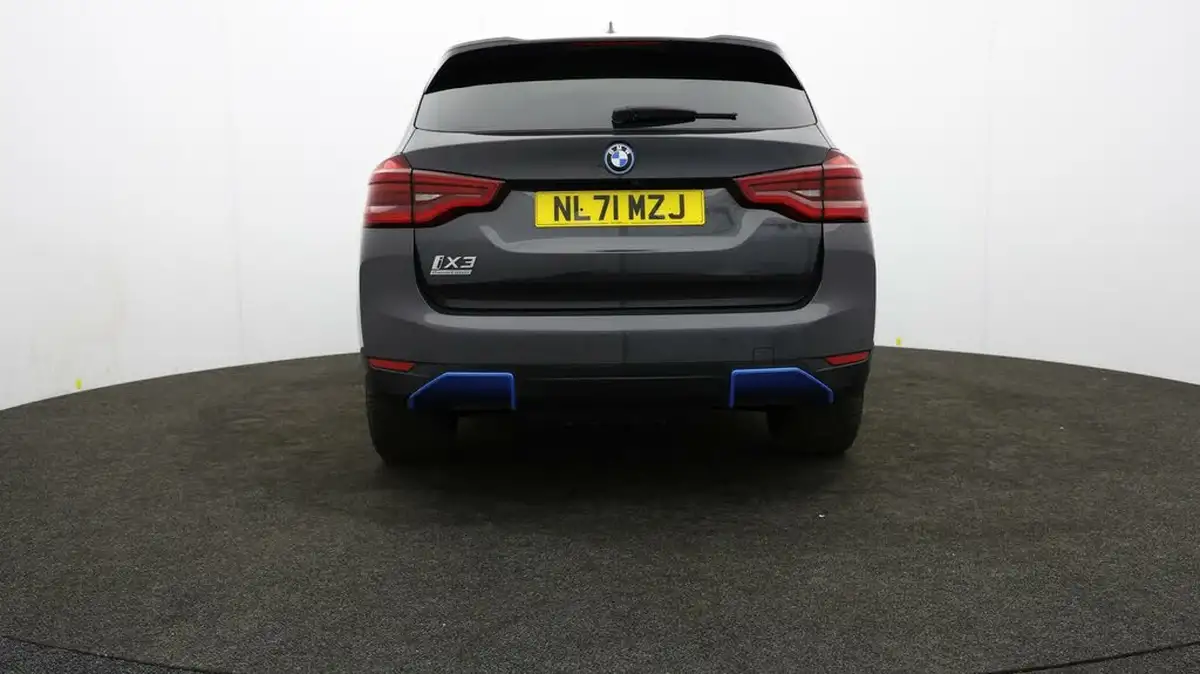 2021-bmw-ix3-e-premier-edition-big-47