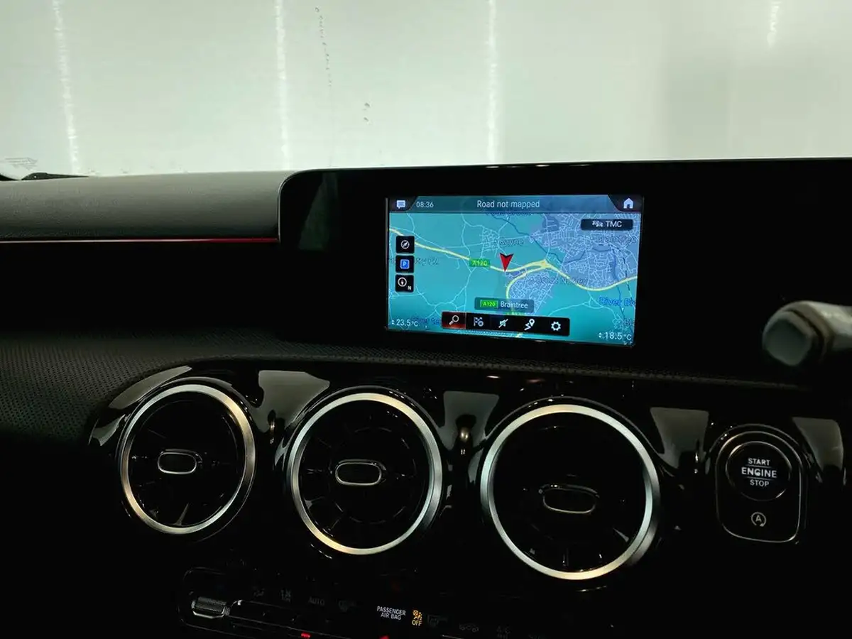 2019-mercedes-benz-a-class-13-a200-amg-line-hatchback-5d-big-19