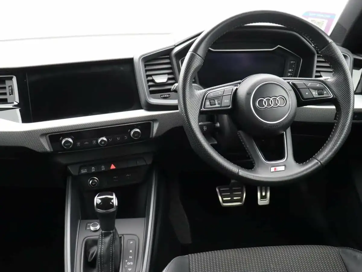 2020-audi-a1-15-35-tfsi-s-line-tronic-big-13
