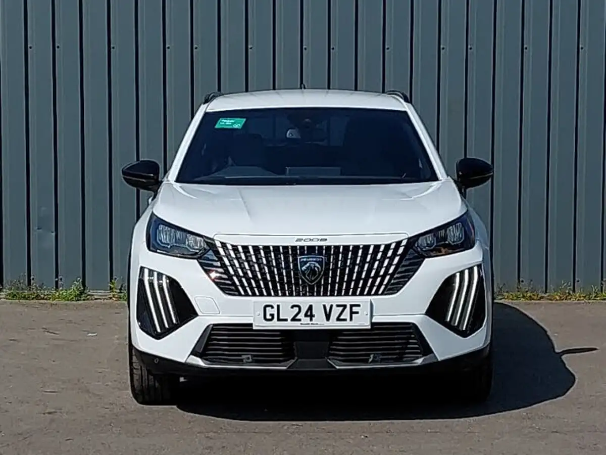 2024-peugeot-2008-suv-12-puretech-allure-130ps-eat8-big-18