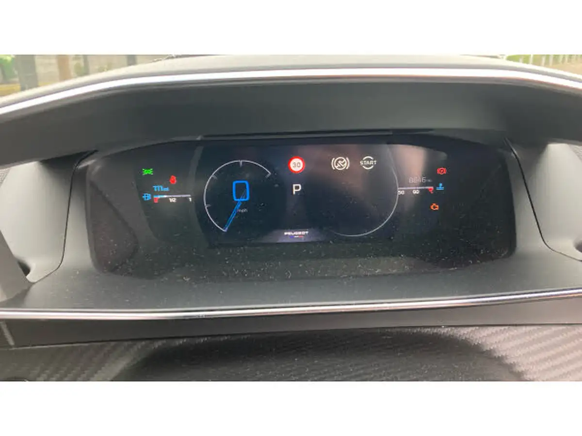2024-peugeot-2008-suv-12-puretech-gt-136ps-hybrid-e-dsc6-big-17