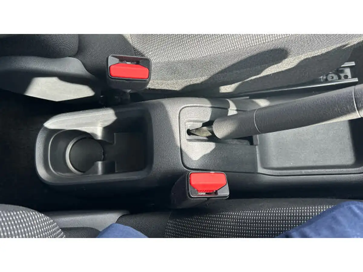 2024-citroen-c3-12-puretech-plus-83ps-big-24