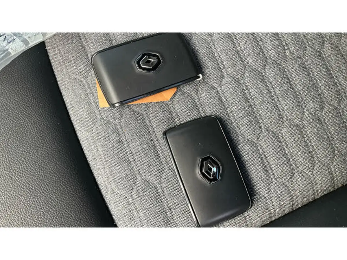 2020-renault-zoe-e-i-iconic-135ps-r135ze50-big-19
