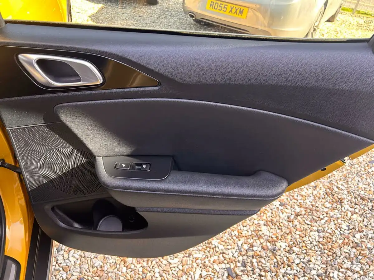 2020-kia-xceed-14-t-gdi-first-edition-big-31