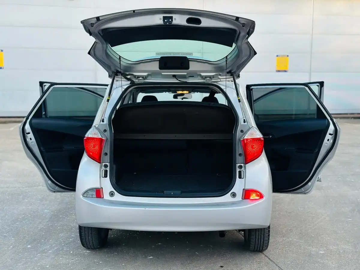 2011-toyota-verso-s-133-t-spirit-big-43