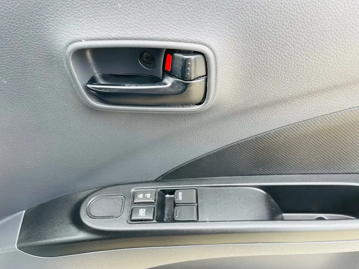 2018-suzuki-celerio-10-sz2-big-48