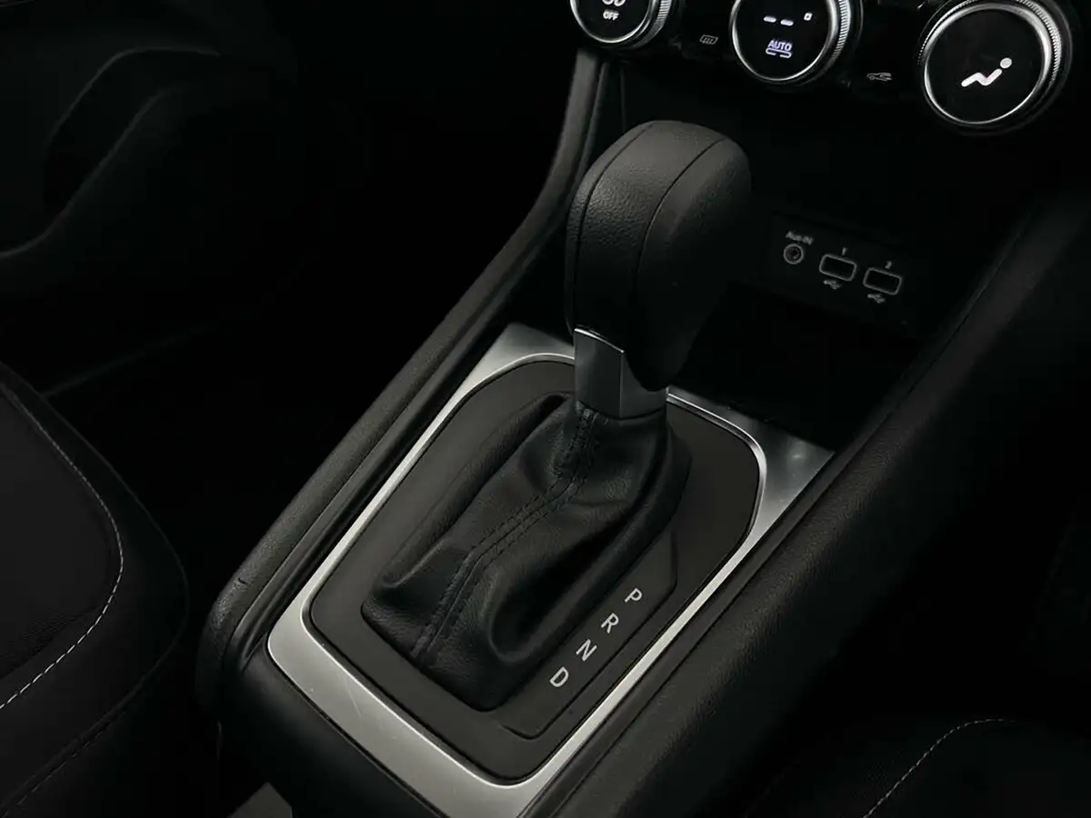 2021-renault-captur-13-tce-iconic-130bhp-edc-auto-big-31