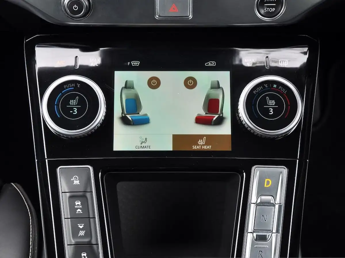 2021-jaguar-i-pace-ev400-hse-big-35