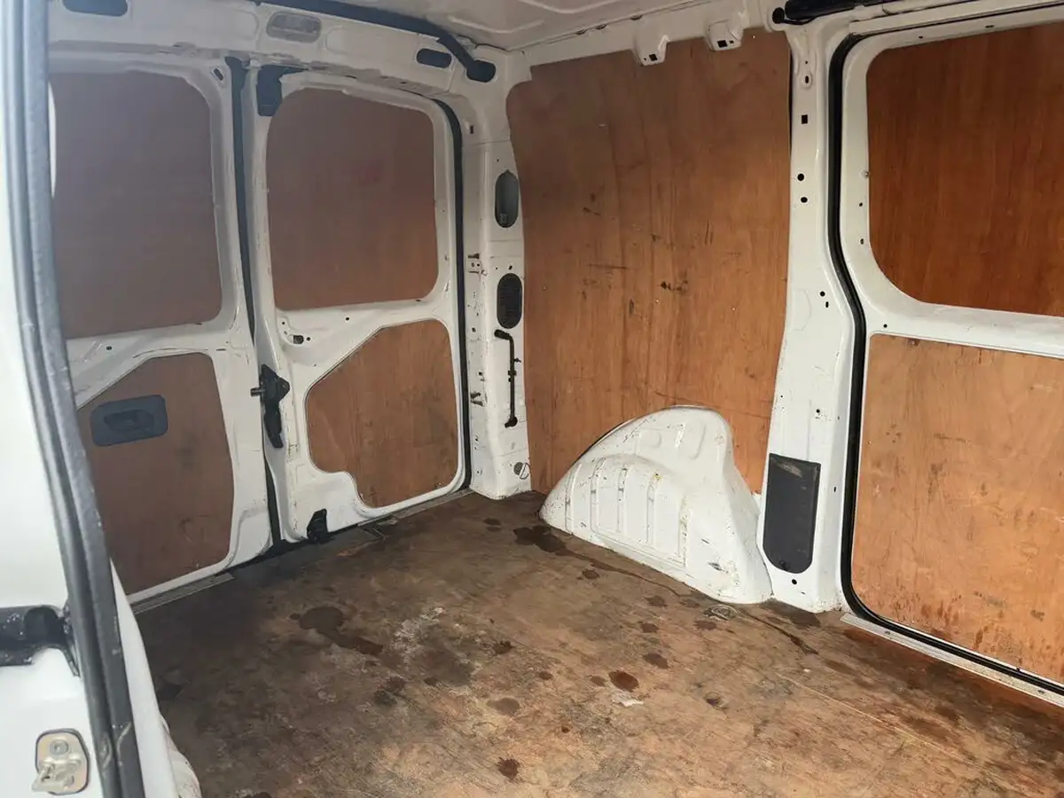 2016-citroen-dispatch-16td-enterprise-panel-big-14