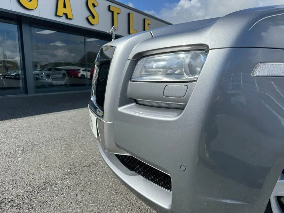 2014-rolls-royce-ghost-66-big-30