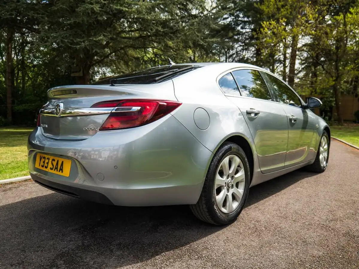 2013-vauxhall-insignia-20cdti-tech-line-140ps-ecoflex-ss-hatchback-5d-big-20