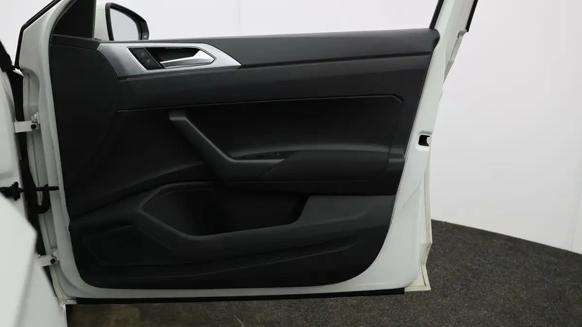 2021-volkswagen-polo-10-tsi-active-big-14