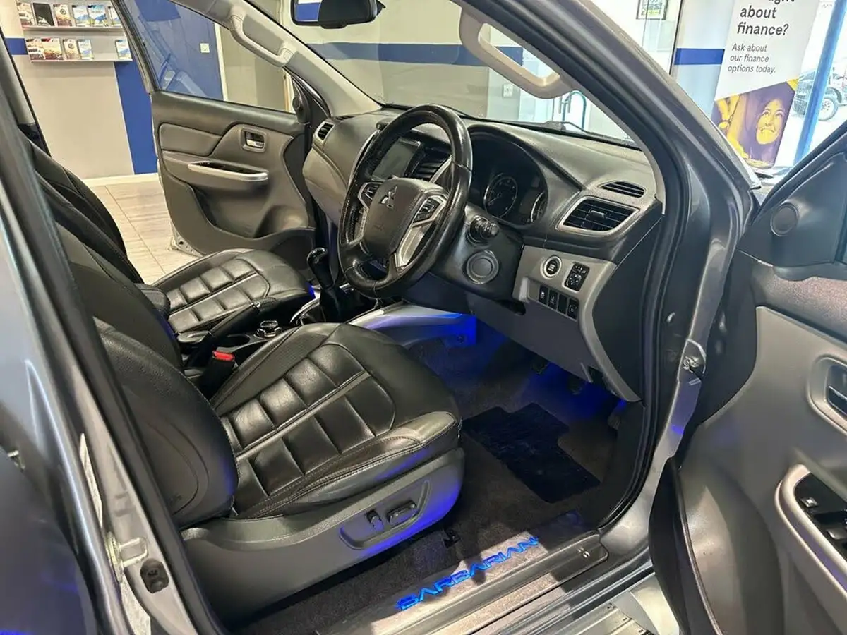 2019-mitsubishi-l200-24di-d-barbarian-eu6-big-8