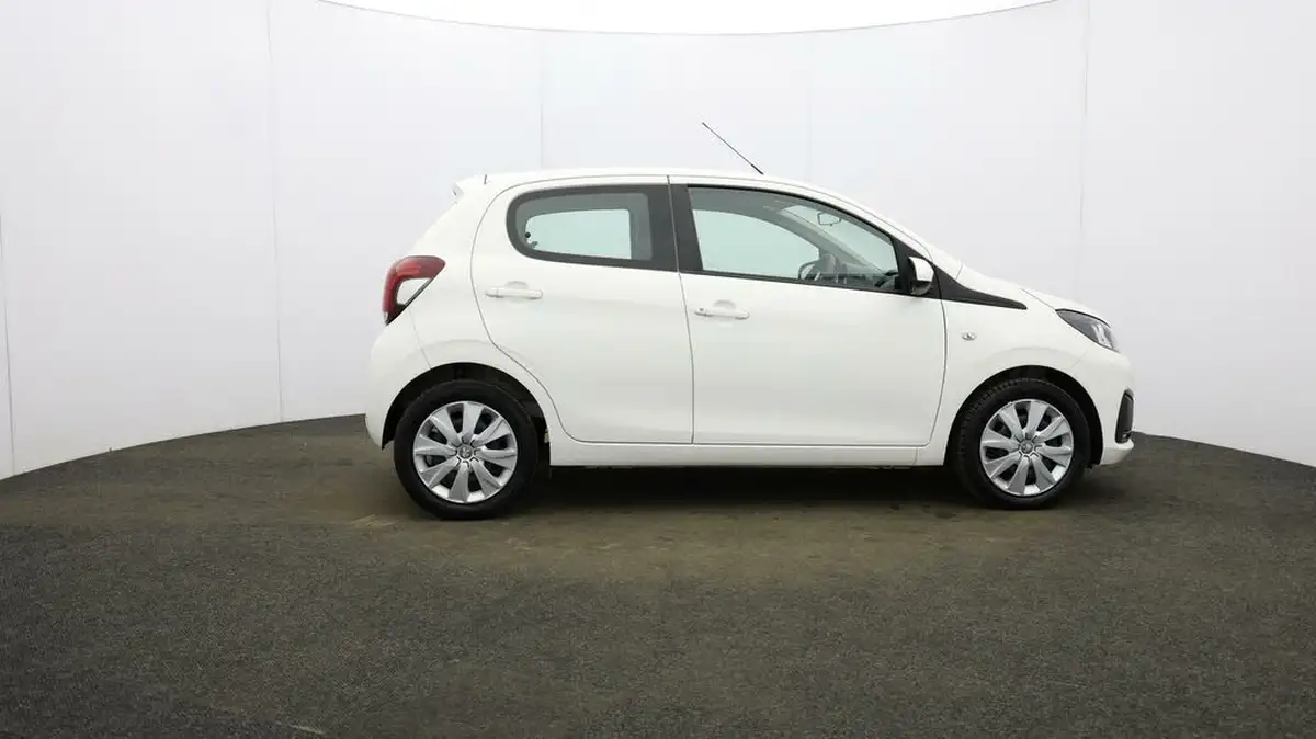 2021-peugeot-108-10-active-5d-big-44
