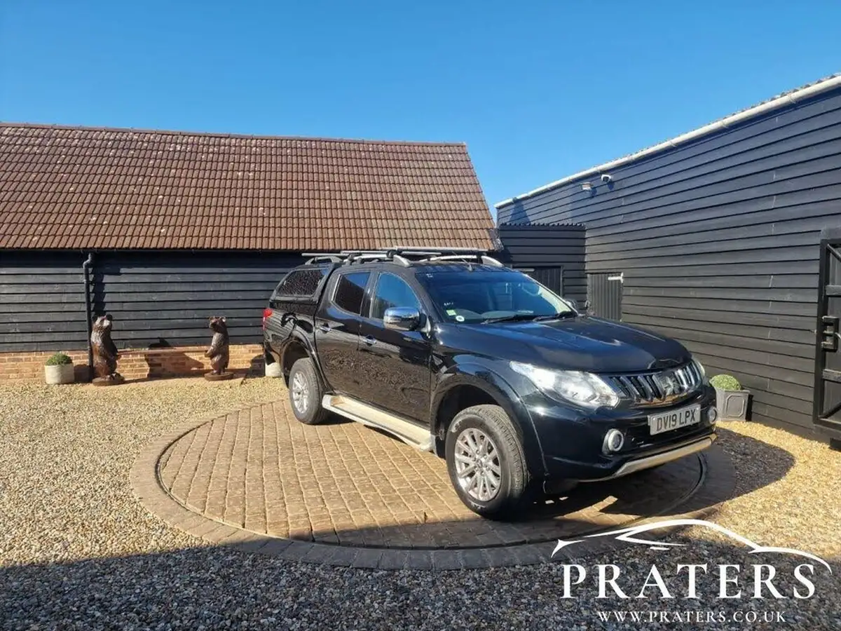 2019-mitsubishi-l200-24di-d-warrior-eu6b-auto-big-0