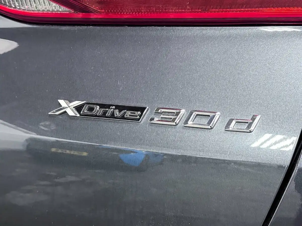 2022-bmw-x6-30td-xdrive30d-m-sport-big-10