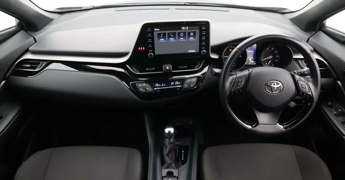 2022-toyota-c-hr-18-vvt-i-icon-big-13