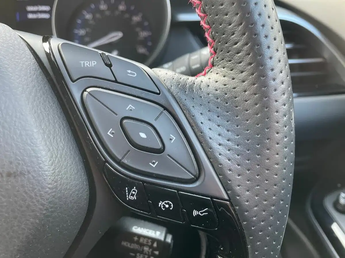 2022-toyota-c-hr-20-vvt-i-gr-sport-big-16